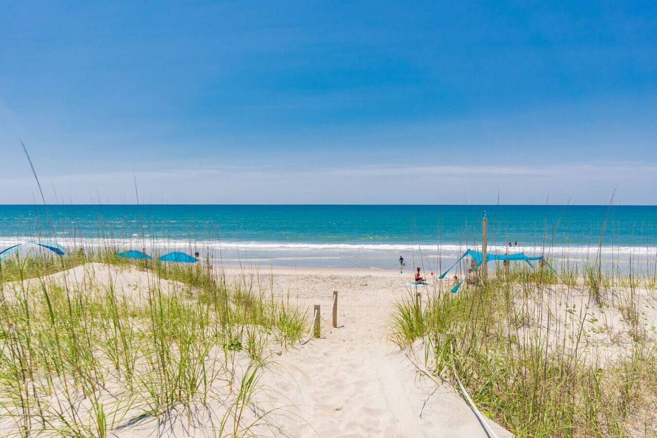 Plage à proximité, chaises longues