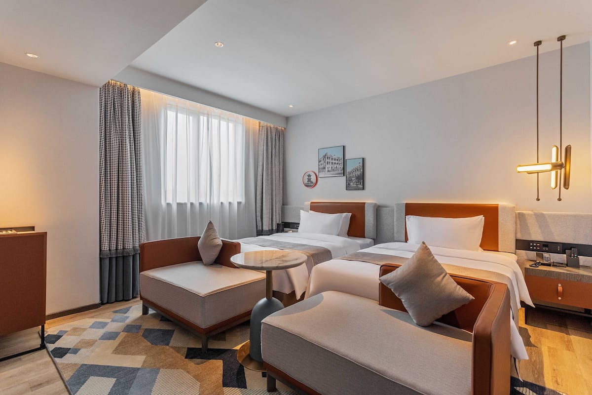 Deluxe Twin Room, City View