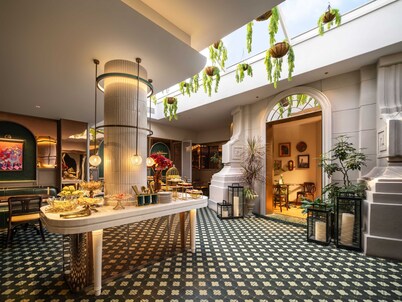 Grand Madison Wuhan Hankou on the Bund