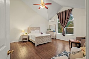 4 habitaciones, tabla de planchar con plancha y wifi gratis 