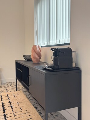 Interior - Cosy Room 1 (Le Bouscat)