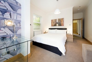 1 chambre, bureau, fer et planche à repasser, Wi-Fi gratuit