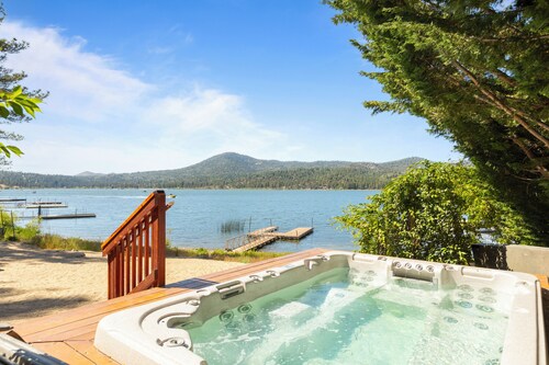 Sleeps 23 | 2 Lakefront Homes, Private Dock+Beach, Hot Tub, Fire Pit, Deck Views