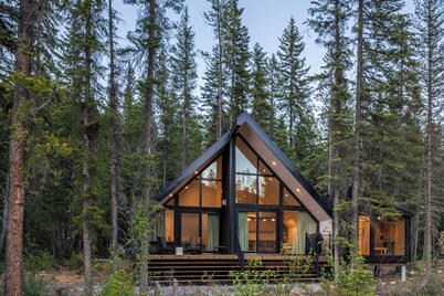 Modern A-frame w/ Private Sauna on Rivers Edge (#1)