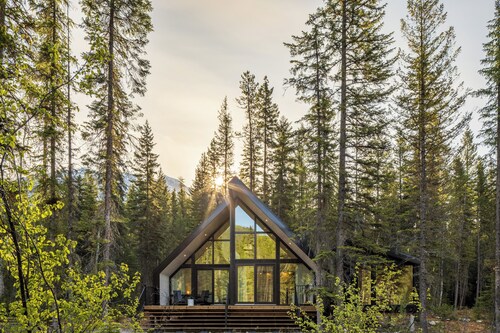 Modern A-frame w/ Private Sauna on Rivers Edge (#1)