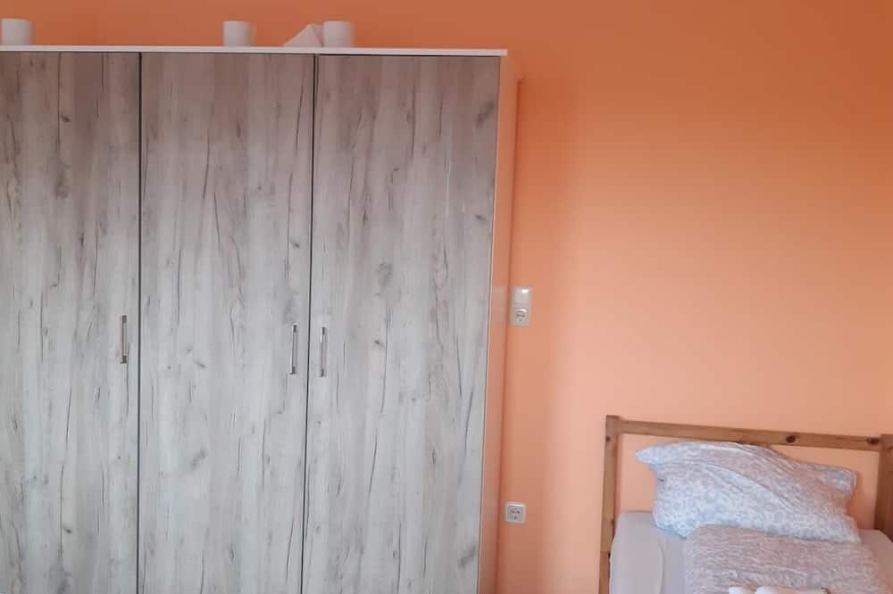 2-Rent Group Hostel Rooms&Apartments TUB19A
