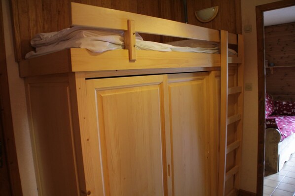 1 bedroom