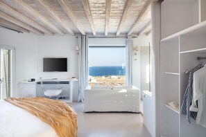 10 bedrooms, iron/ironing board, WiFi, bed sheets