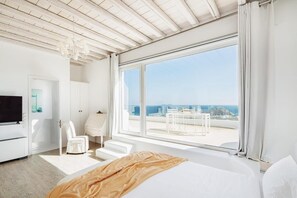 10 bedrooms, iron/ironing board, WiFi, bed sheets