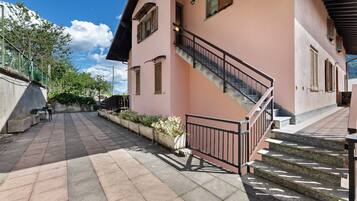 Enceinte de lâhĂ©bergement