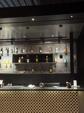 Bar (in der Unterkunft)