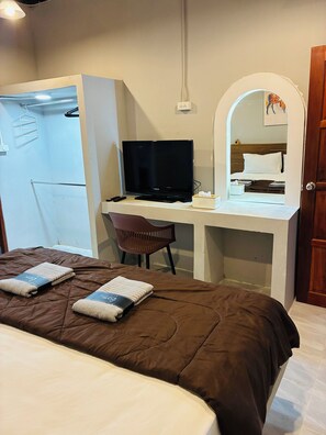 Standard Double Room | Living area