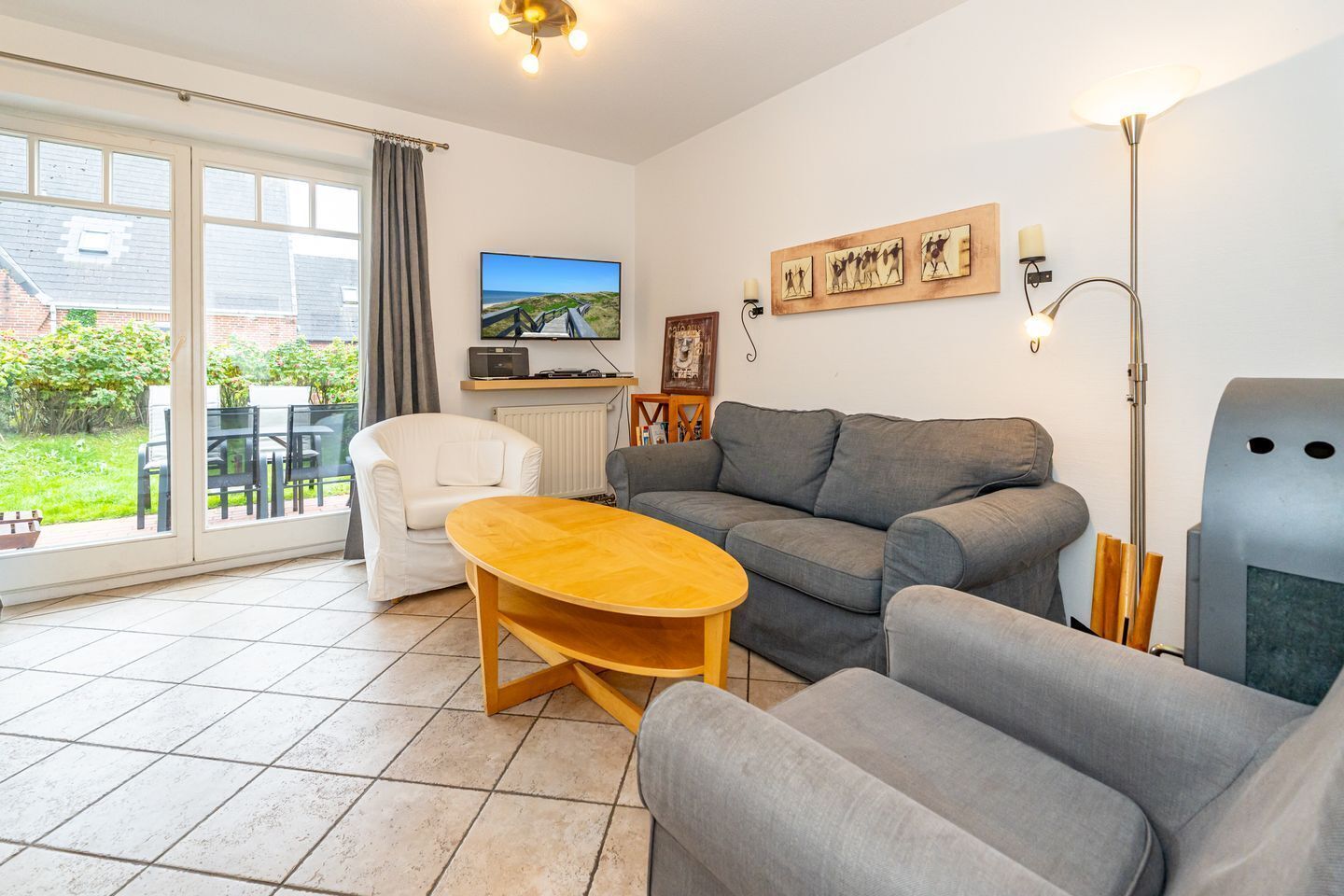 TV, fireplace, table tennis