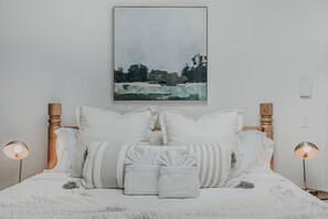 2 bedrooms, Internet, bed sheets