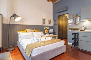 1 slaapkamer, een strijkplank/strijkijzer, gratis wifi, beddengoed