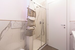 Dusch, bidé och handdukar
