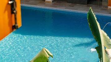 Utomhuspool
