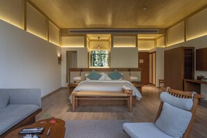 Quarto casal superior, varanda, vista para o pátio | Wi-Fi de cortesia