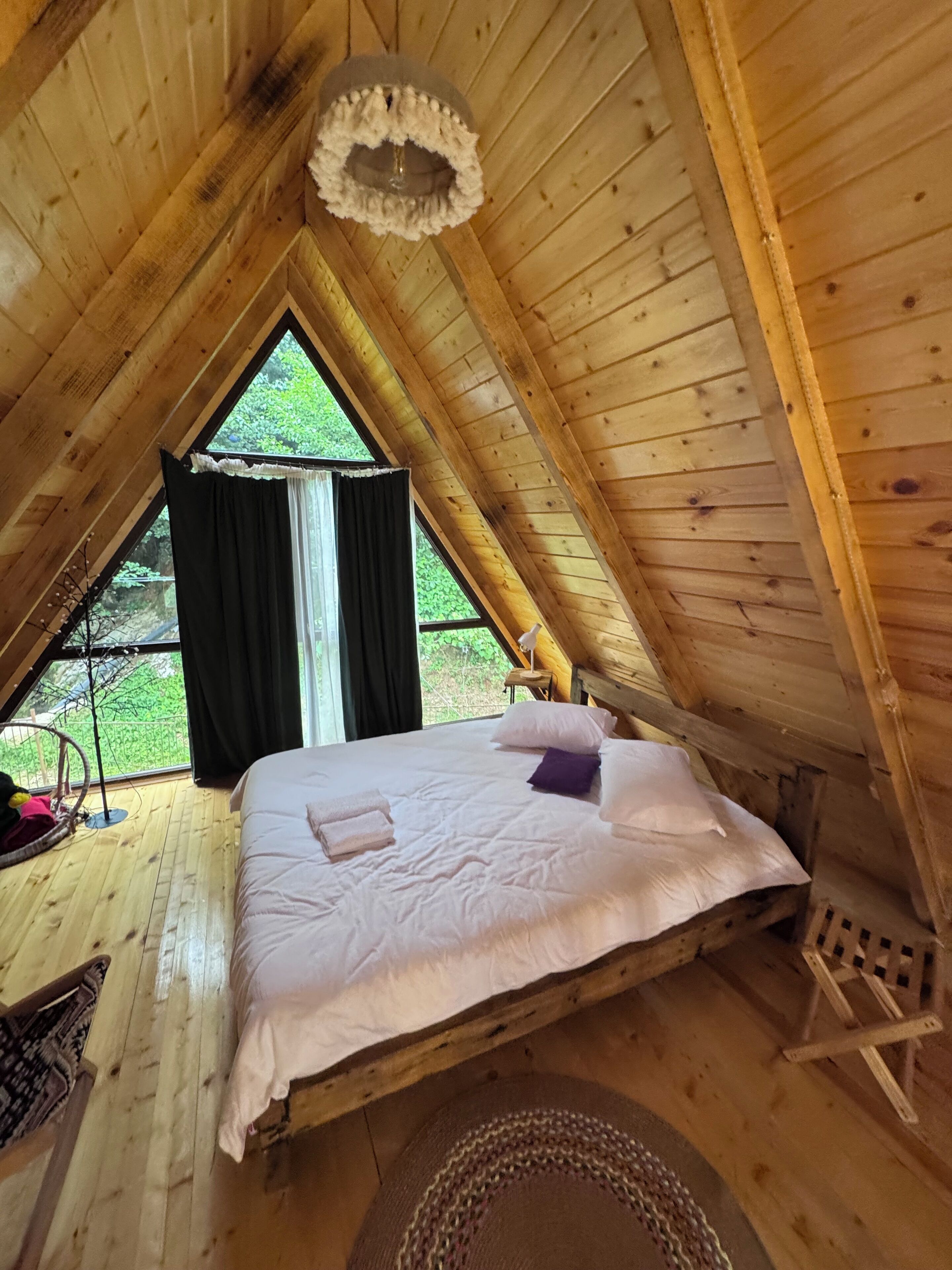 Family House, Mountain View | In-room safe, blackout curtains, soundproofing, free WiFi