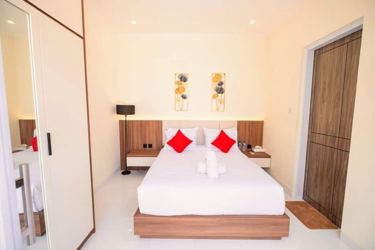 Deluxe Room | Meja