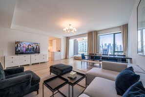 Living area - Zhome-Magnificent scenery of the Huangpu River- Near the Bund (Shanghai)