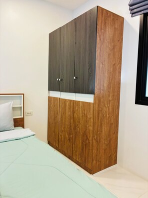 Luksushuoneisto, vuoristonäköala | Vaatekaappi