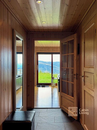 Ski-In/Out Apartment in Hafjell with Sauna & Stunning Views