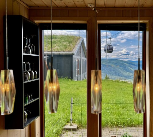 Ski-In/Out apt. Hafjell - Sauna & Stunning Views