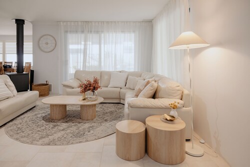 Luxury at the Cove – Pet-Friendly Escape