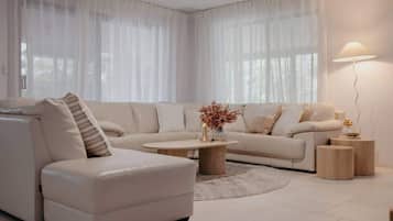 TV connectée, table de tennis de table