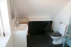 Jabón y papel de baño