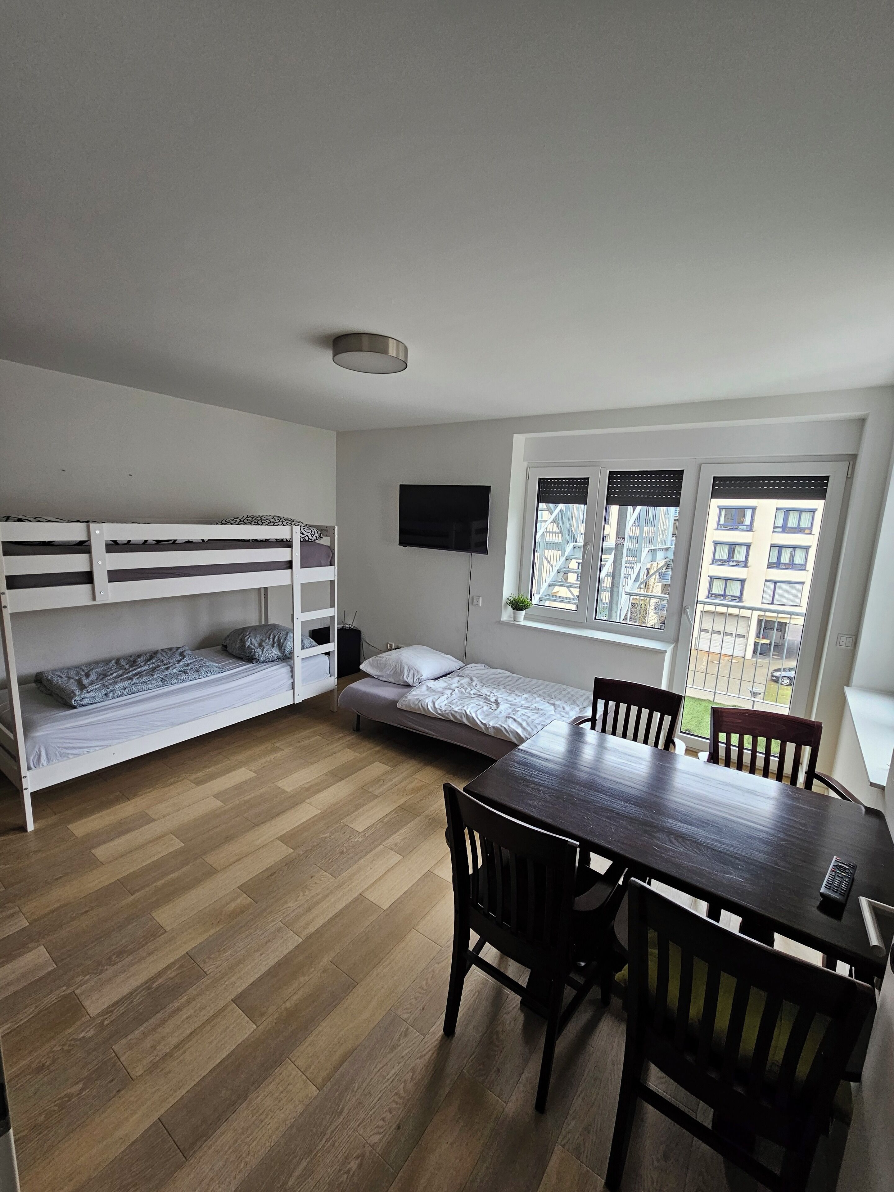 Wifi gratis y ropa de cama 