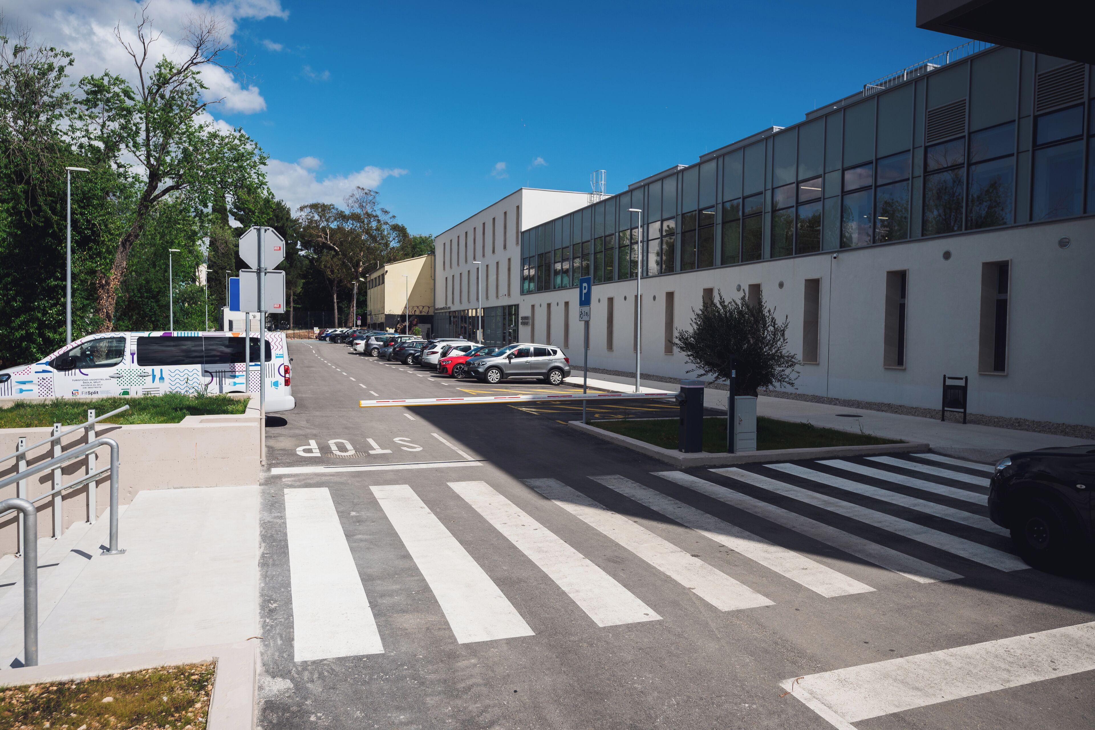 Photo - Akademis - Fit Split