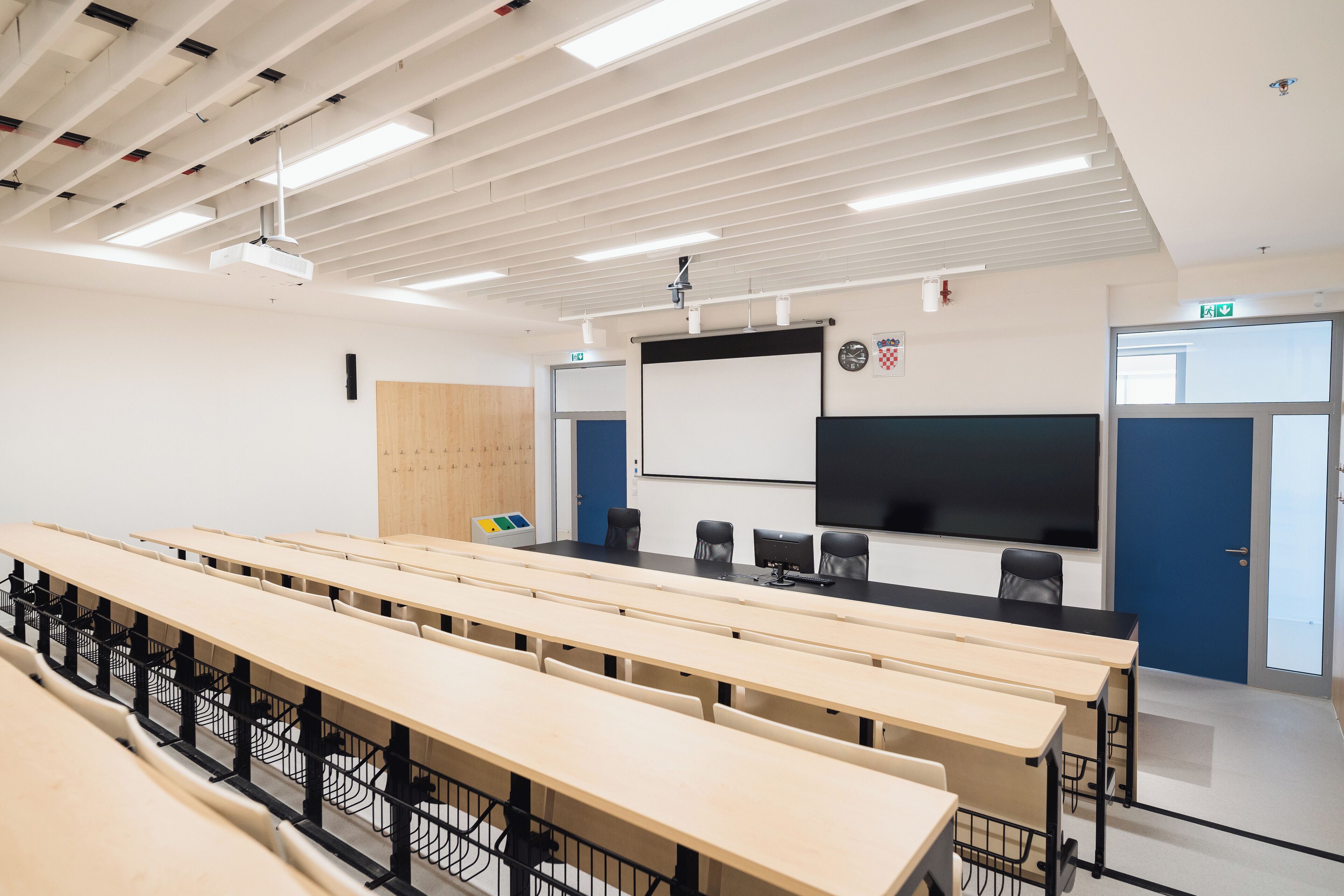 Photo - Akademis - Fit Split