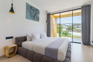 تجهيزات عازلة للصوت ومكواة/لوح كي