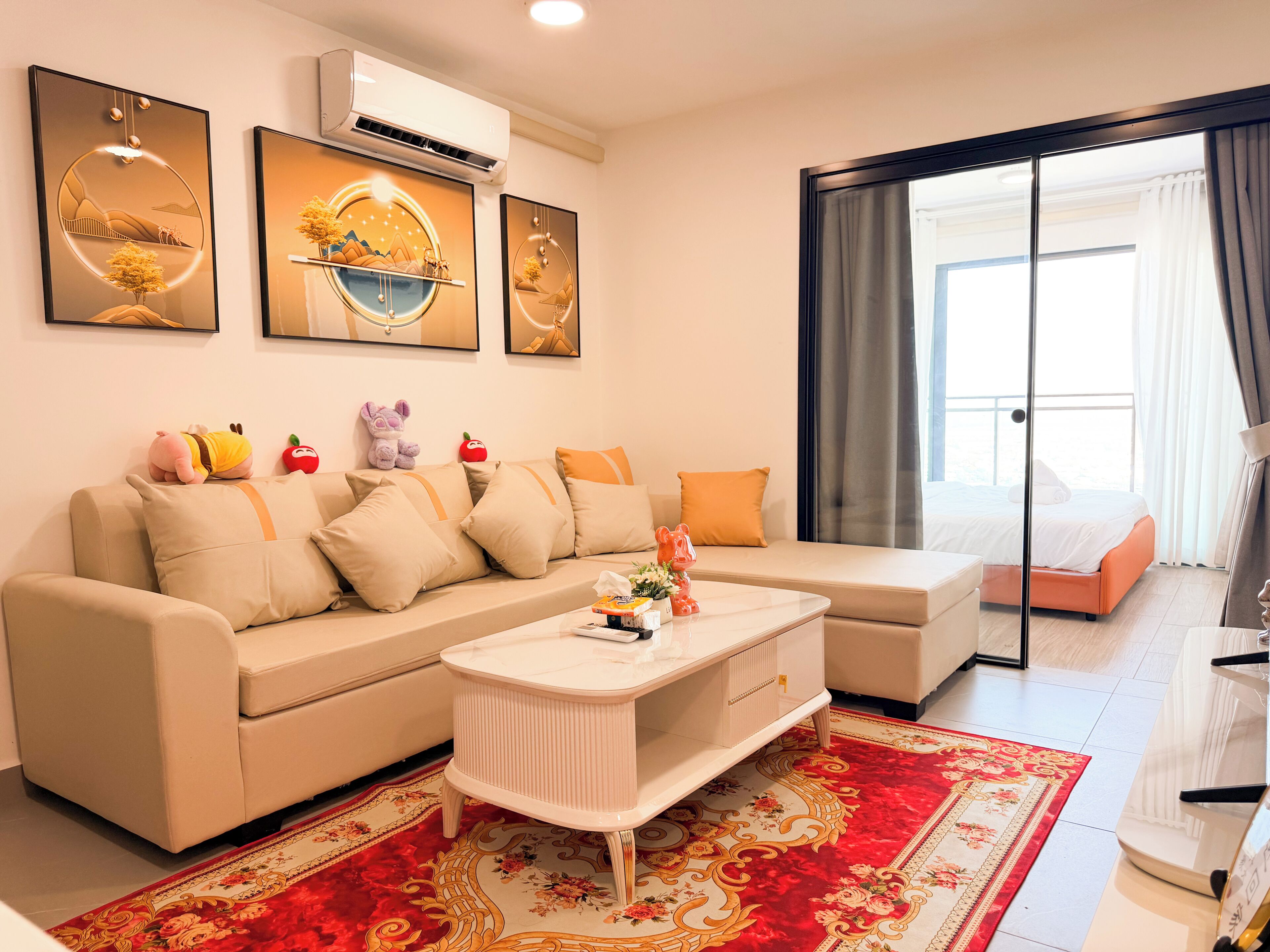 Economy Apartment | Living area | 43-inch Smart TV with digital channels