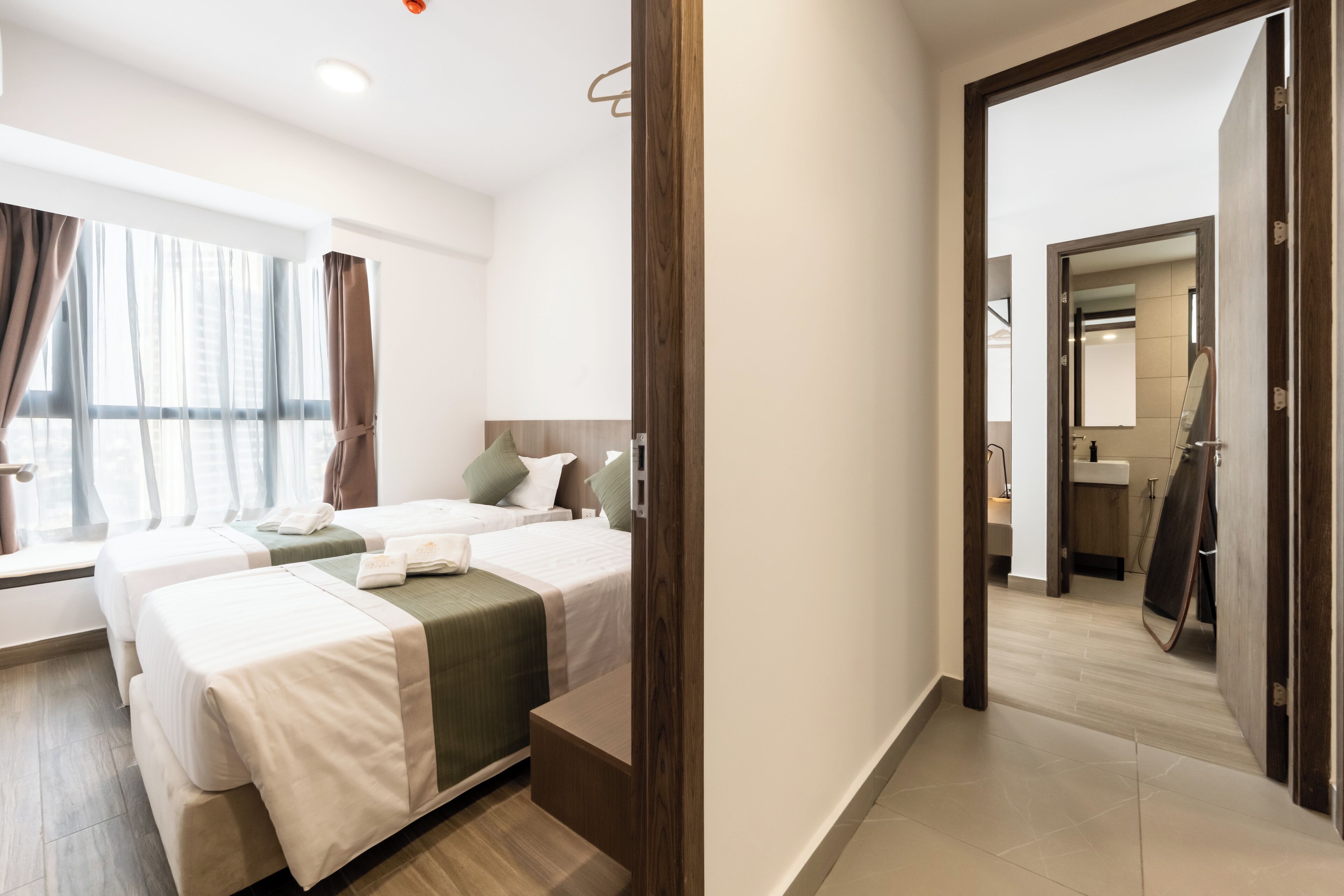 Comfort Apartment | Laptop workspace, iron/ironing board, free WiFi, bed sheets