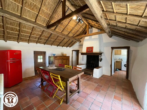 Séjour Authentique en Bourrines Traditionnelles à Beauvoir-sur-Mer