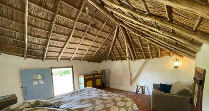 Séjour Authentique en Bourrines Traditionnelles à Beauvoir-sur-Mer