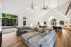 Smart TV, fireplace - The Point | Modern Retreat for Groups · Firepit (Egg Harbor)
