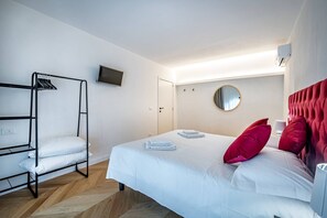 3 habitaciones, tabla de planchar con plancha y wifi gratis 