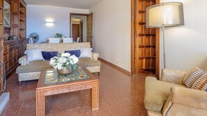 Unclassified image, 5 of 22, button - Spacious apartment in Palamós with Wifi and Pet friendly (Palamós)