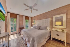 1 soverom, strykejern/-brett, reiseseng for barn og wi-fi (inkludert)