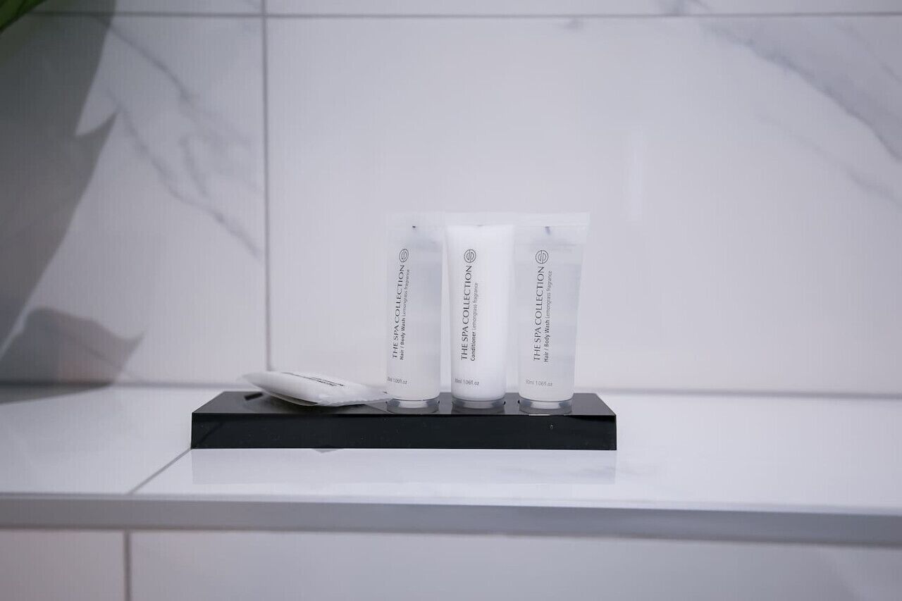 ヘアドライヤー、タオル