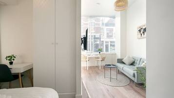 1 Schlafzimmer, Schreibtisch, Bügeleisen/Bügelbrett, WLAN