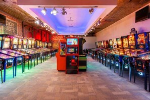 Casino - Stylish CozySuites Condo at Showboat #20 (Atlantic City)