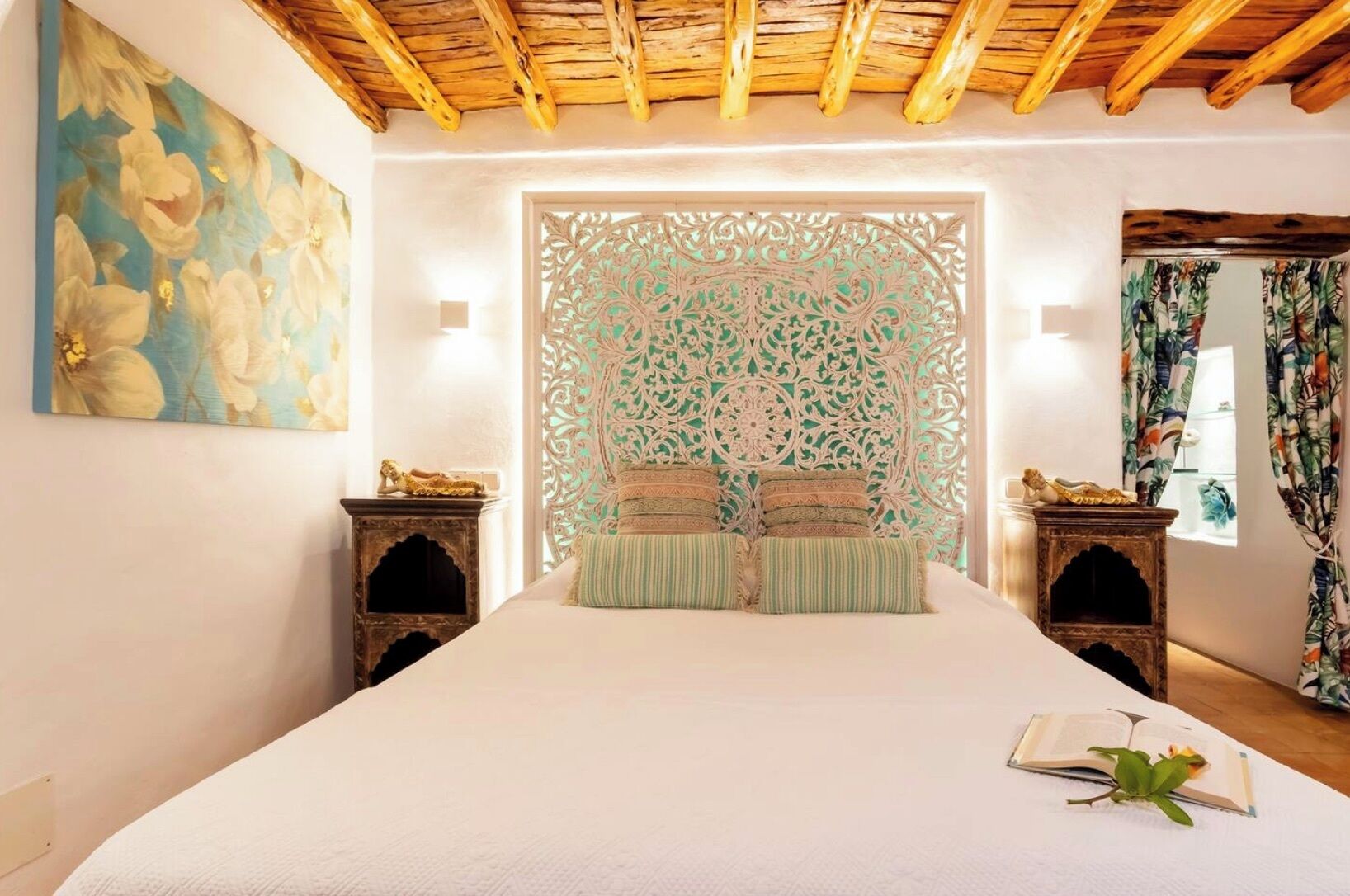 Bureau, fer et planche à repasser, Wi-Fi, draps fournis