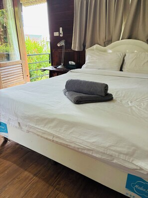 책상, 노트북 작업 공간, 무료 WiFi