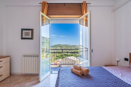 Ferienhaus 'Sa Omu De Sa Palgia' mit Meerblick, Balkon und Klimaanlage