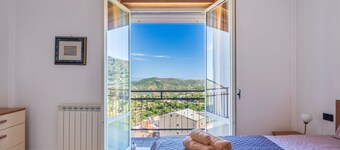 Holiday Home 'Sa Omu De Sa Palgia' with Sea View, Balcony and Air Conditioning